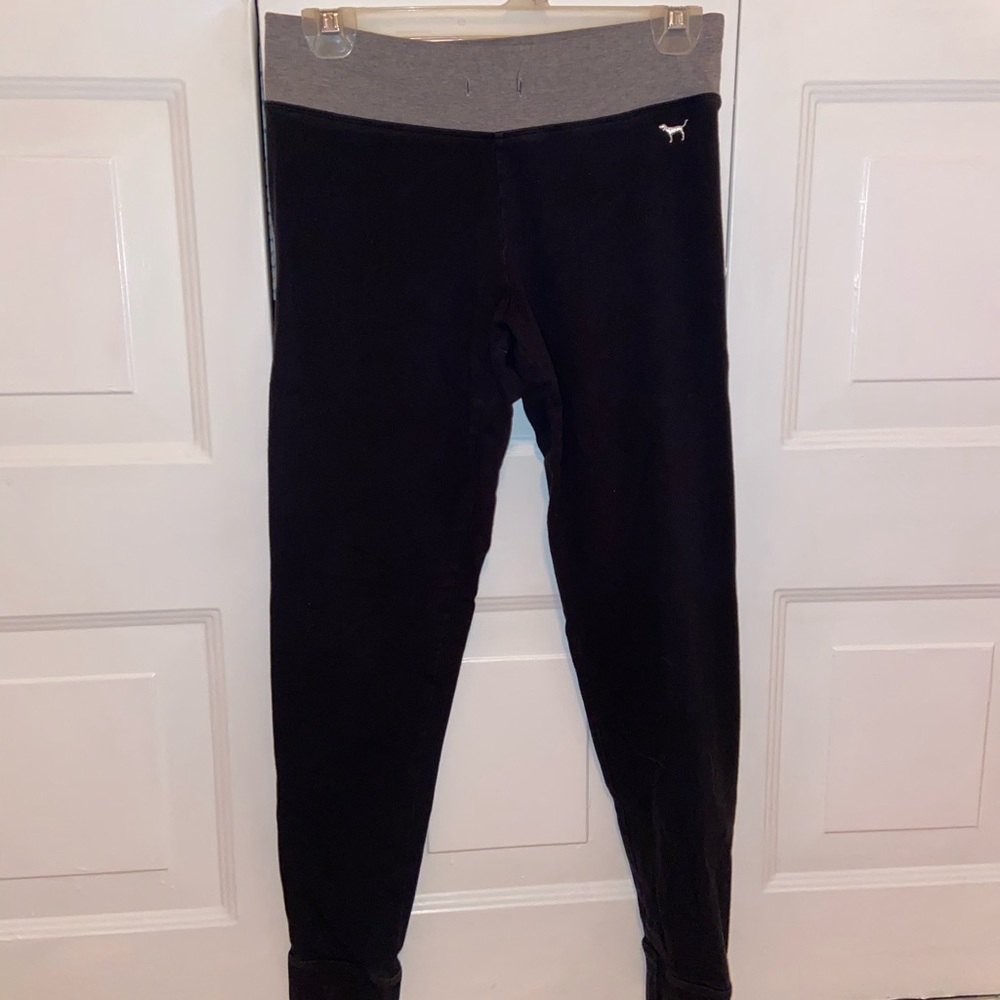 PINK Victoria secret leggings :)
